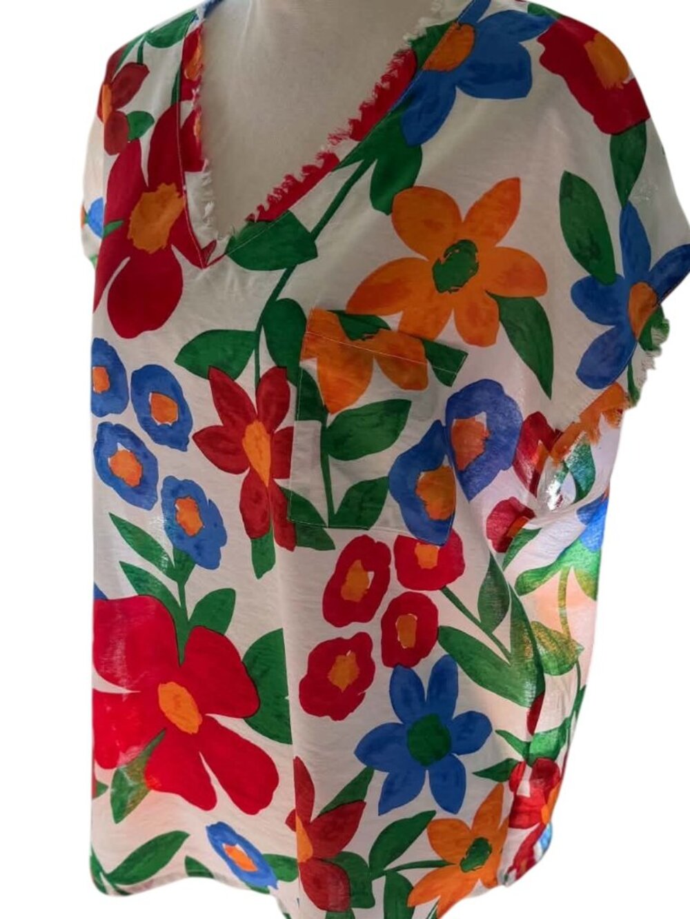 Jodifl Vibrant Multicolored Floral V-Neck Top